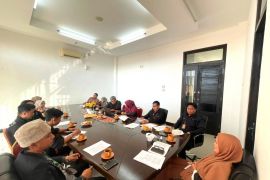 Monitoring dan Evaluasi Kinerja POSBAKUM Pengadilan Agama Sei Rampah Demi Tingkatkan Kualitas Pelayanan